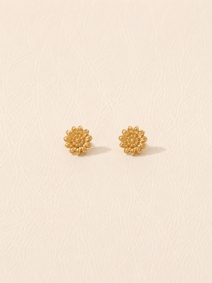 ISABEL STUDS GOLD VERMEIL
