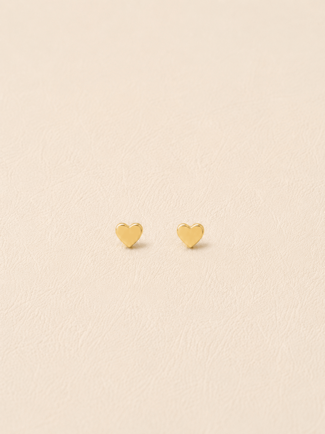 HELENA STUDS GOLD VERMEIL