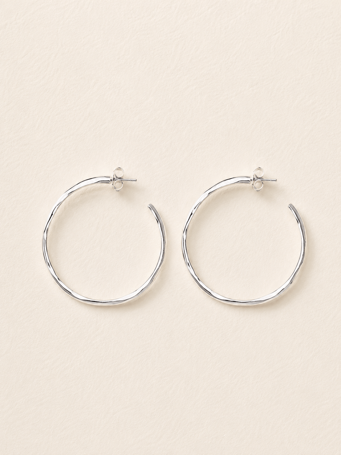 ALESSANDRA LARGE HOOPS SILVER
