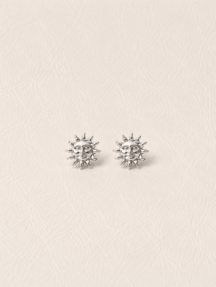 SOL STUDS SILVER