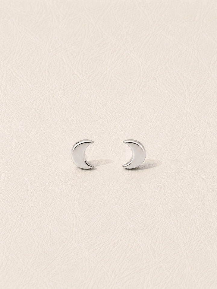 SELENE STUDS SILVER