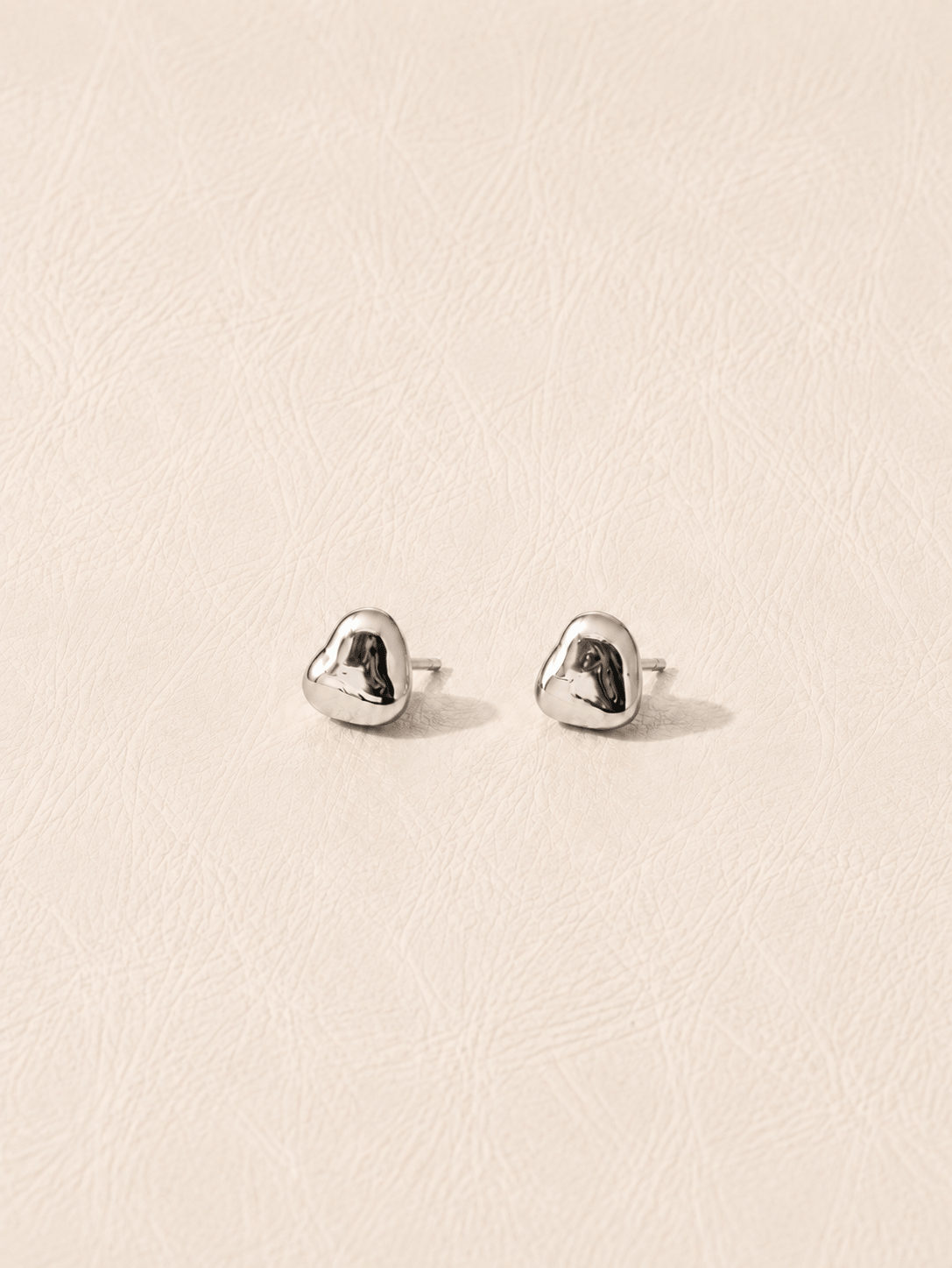 AMBROSIA STUDS SILVER