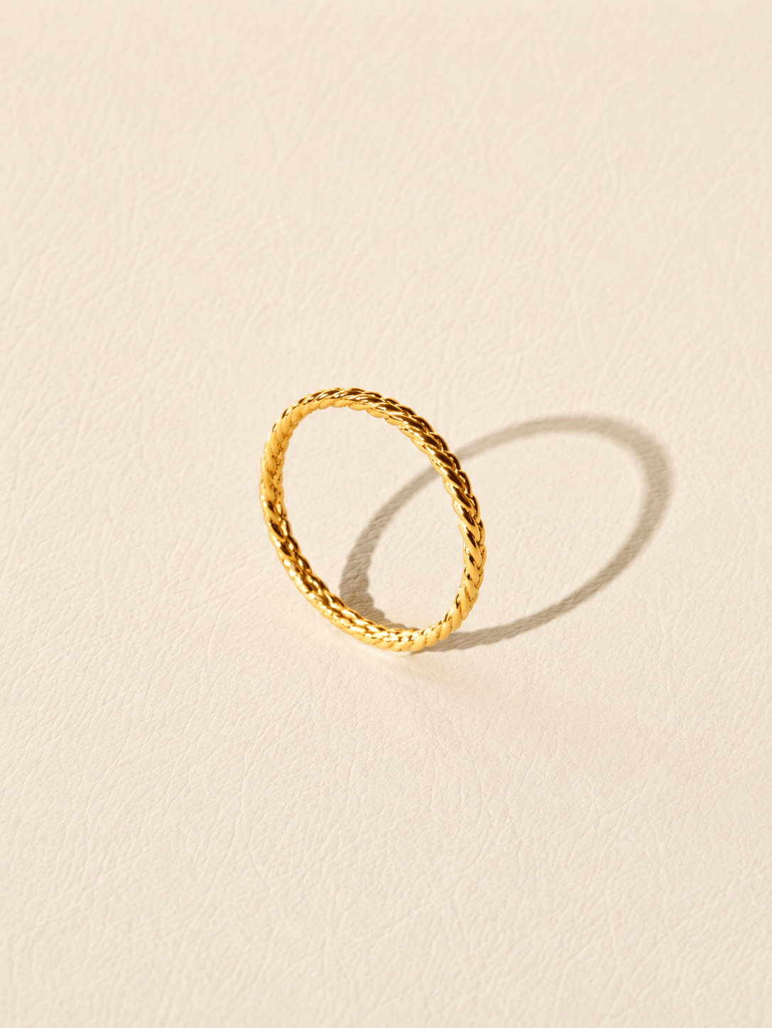 PHOEBE RING GOLD VERMEIL