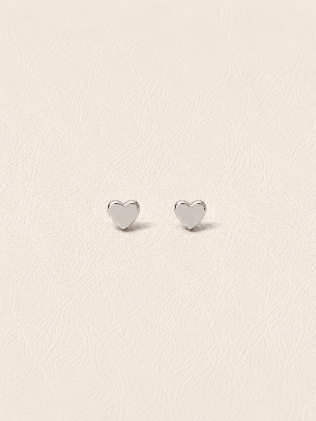 HELENA STUDS SILVER