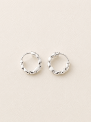 LILLIAN HUGGIES SILVER