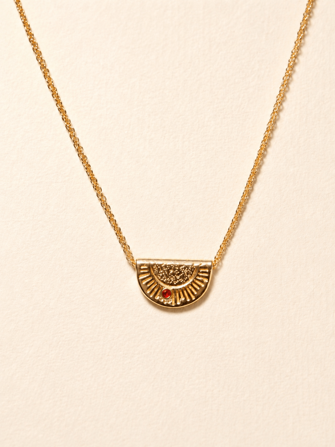 HELIOUS NECKLACE GOLD VERMEIL