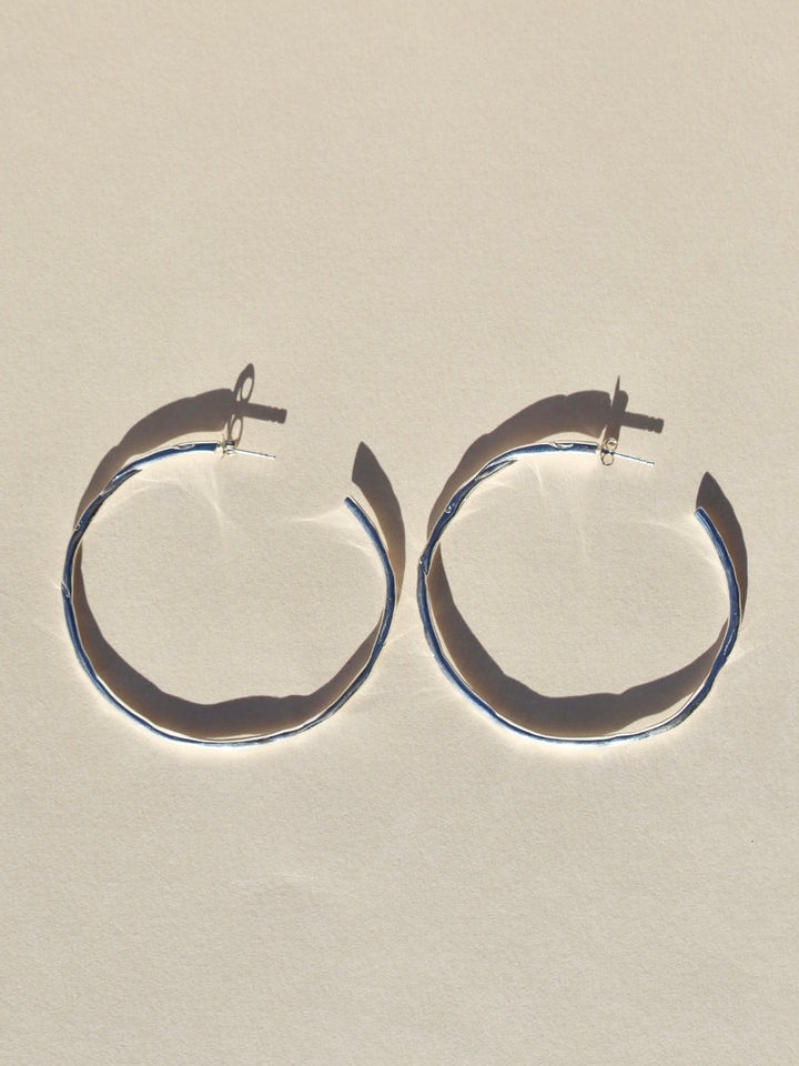 ALESSANDRA LARGE HOOPS SILVER
