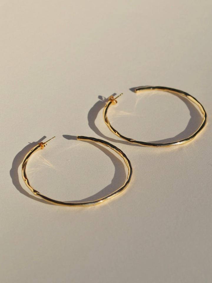 ALLESANDRA LARGE HOOP GOLD VERMEIL