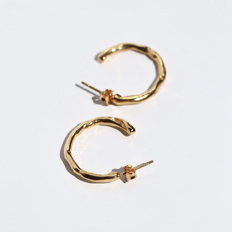 ALLESANDRA MEDIUM HOOP GOLD VERMEIL