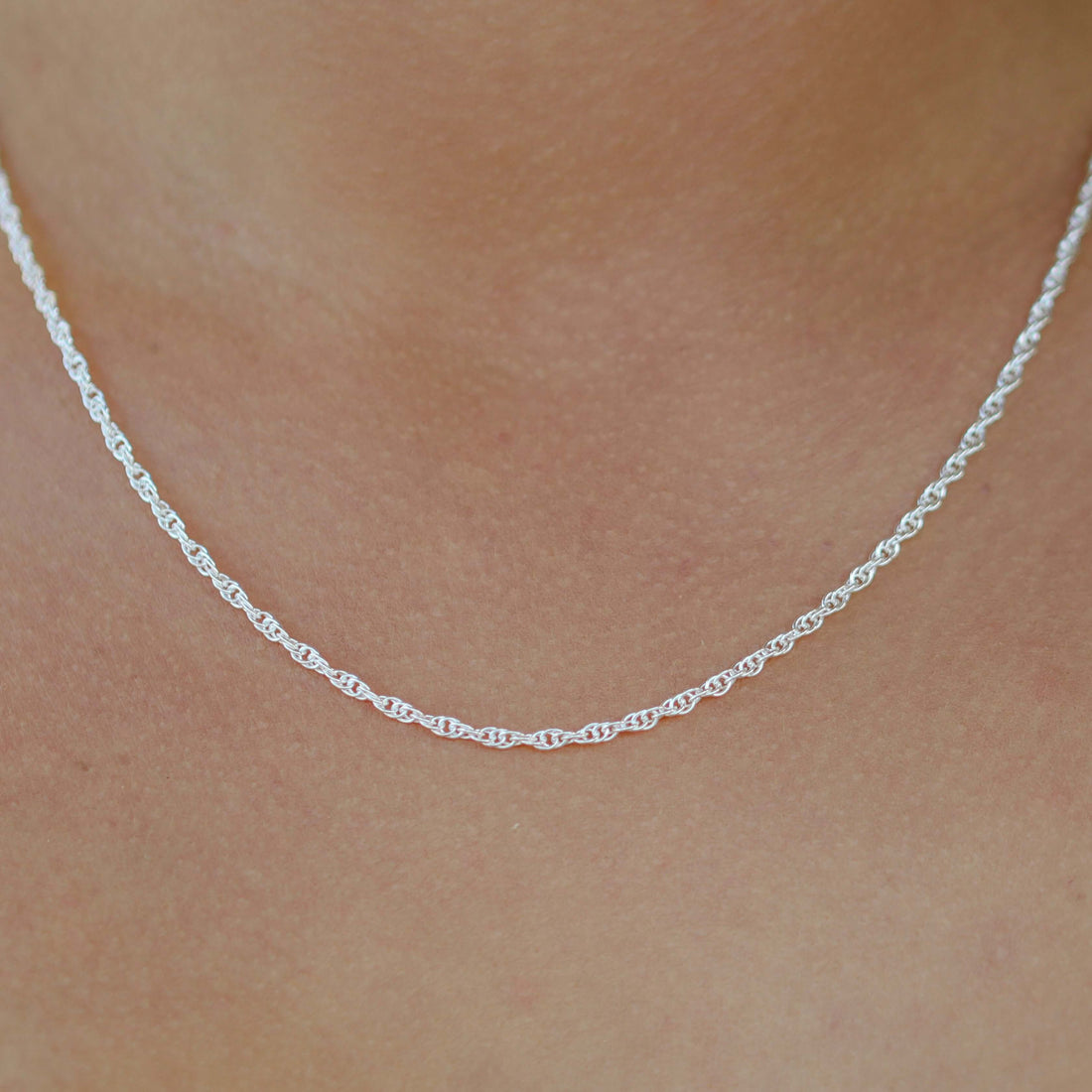 ABDERA CHAIN SILVER