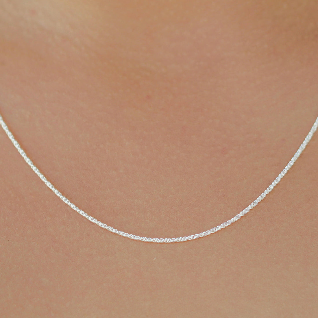 EADA CHAIN SILVER