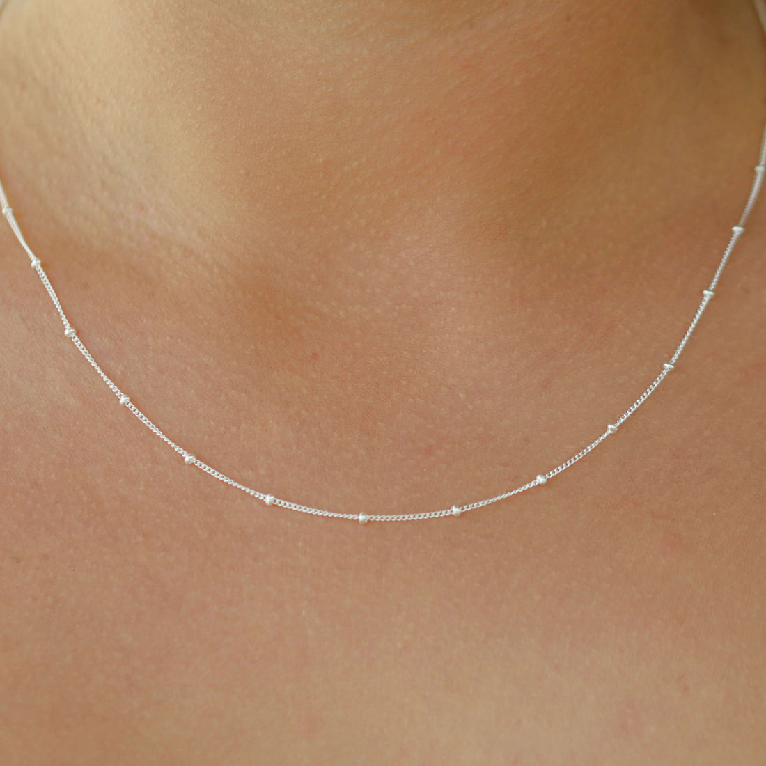 FINE STUD CHAIN SILVER