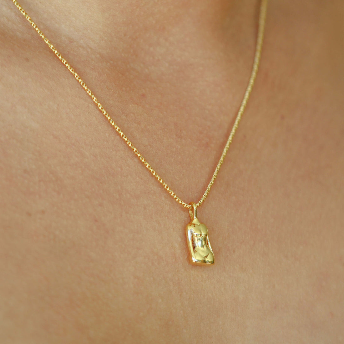 PEITHO NECKLACE GOLD VERMEIL