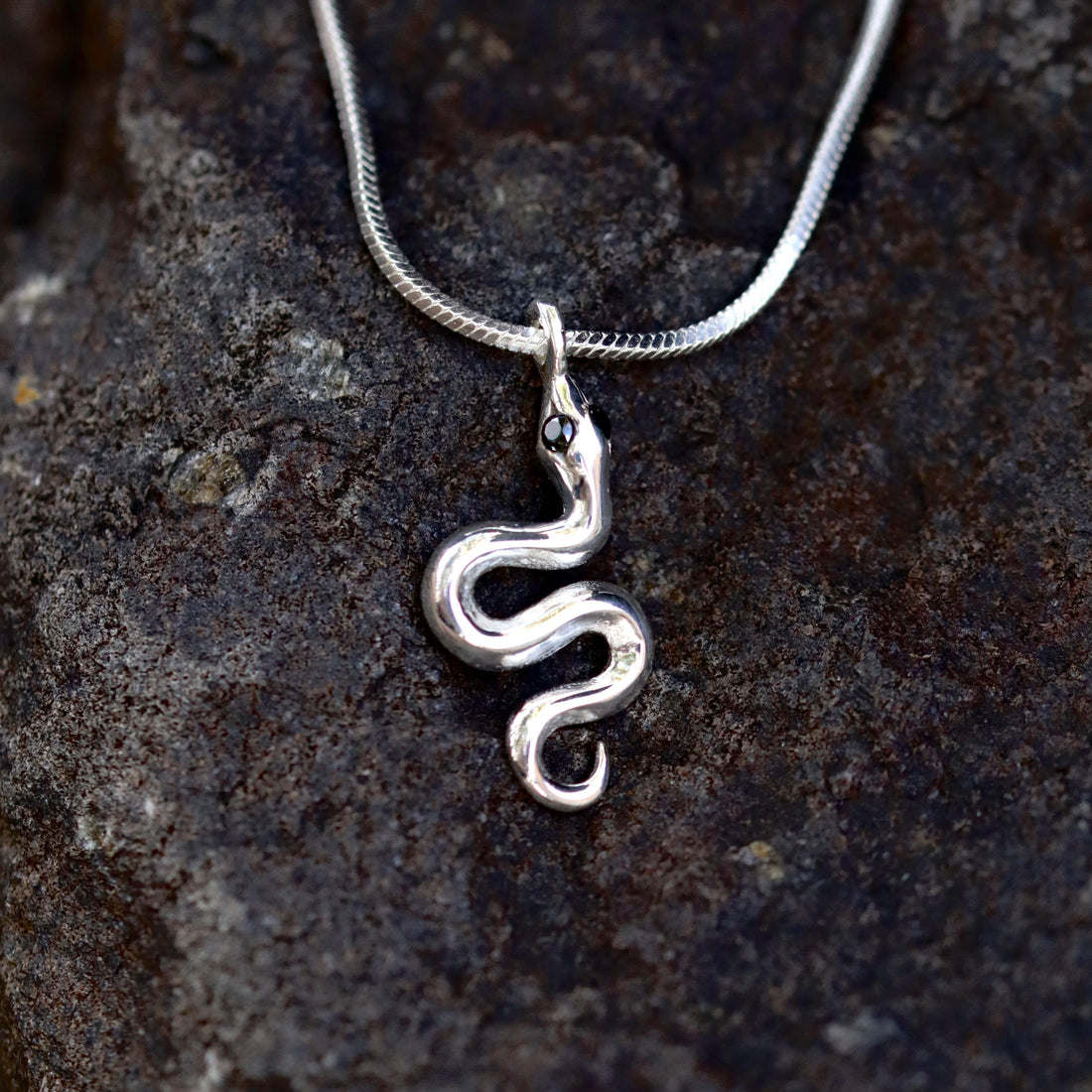 SERPENT NECKLACE SILVER