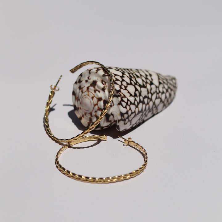 LILLIAN LARGE HOOPS GOLD VERMEIL