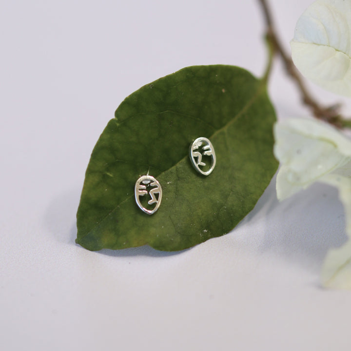 BEHATI STUDS SILVER