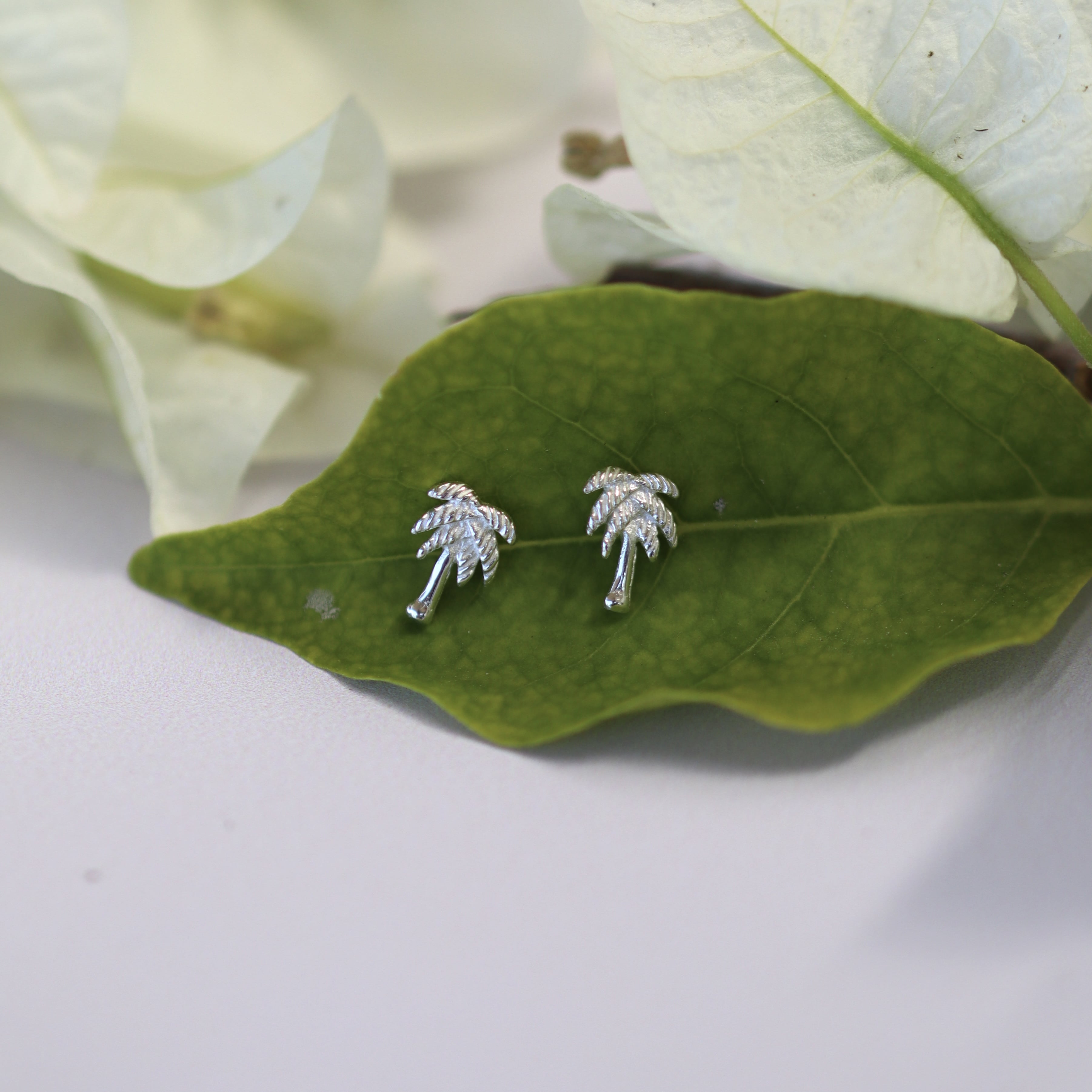 PALMA STUDS SILVER