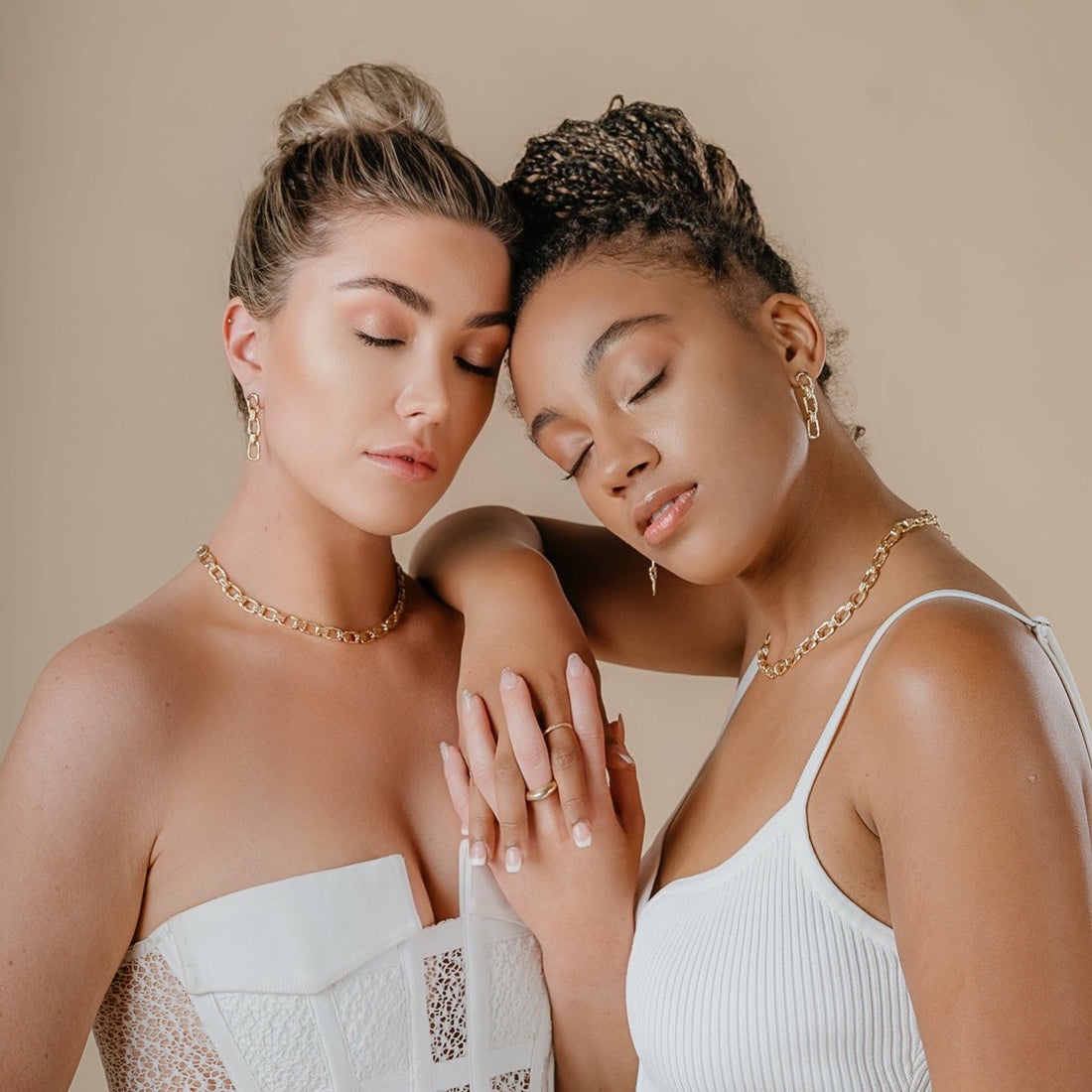 APHRODITE EARRINGS GOLD VERMEIL