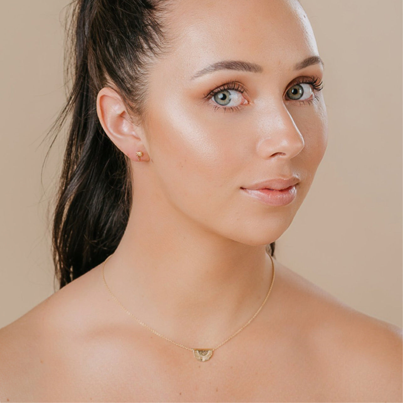 PALMA STUDS GOLD VERMEIL