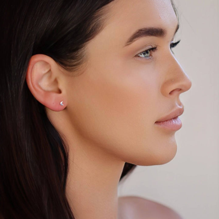 SELENE STUDS SILVER
